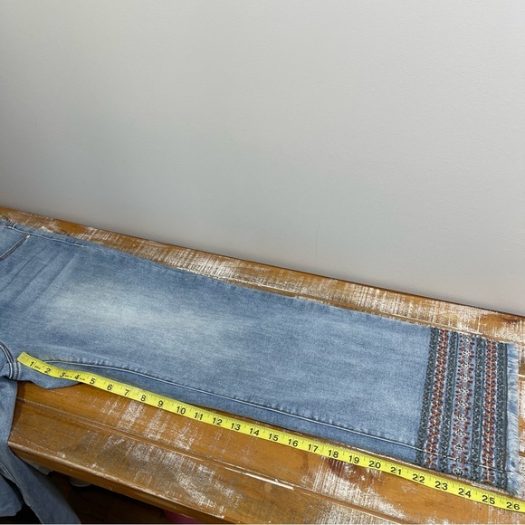 Manstream Boutique Straight Crop Jean With Bottom Detail Size 8 - Picture 12 of 13